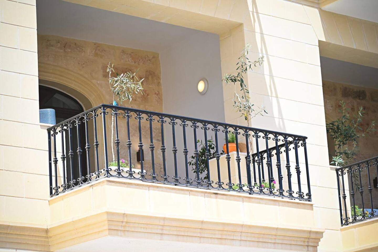 Fl 2 Ta'Lonza Luxury With Hot Tub By Homely Mellieħa Екстериор снимка