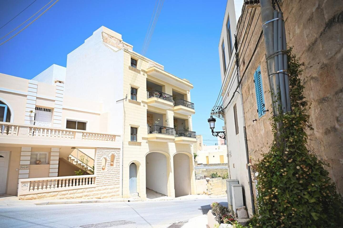 Fl 2 Ta'Lonza Luxury With Hot Tub By Homely Mellieħa Екстериор снимка