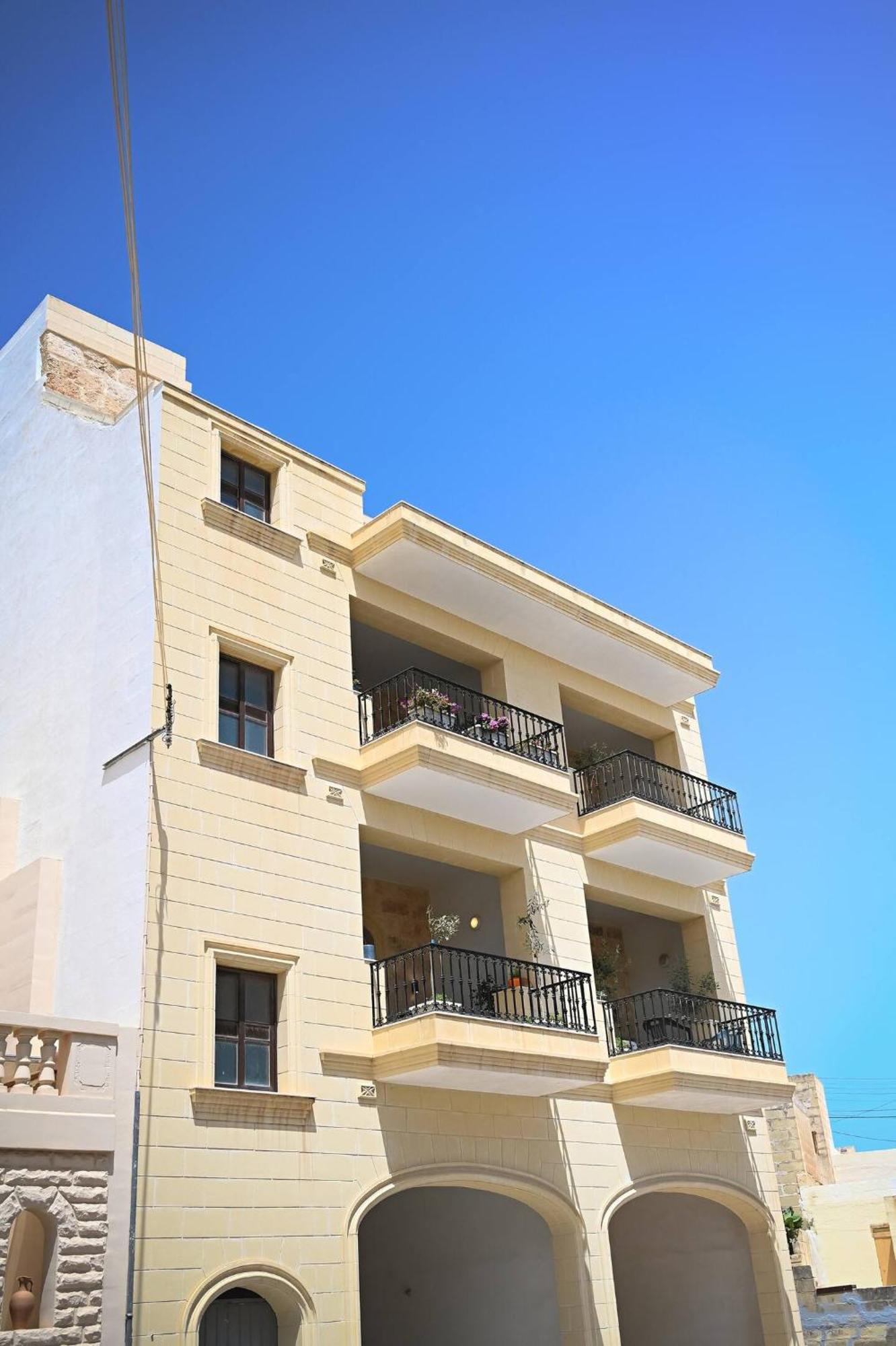 Fl 2 Ta'Lonza Luxury With Hot Tub By Homely Mellieħa Екстериор снимка