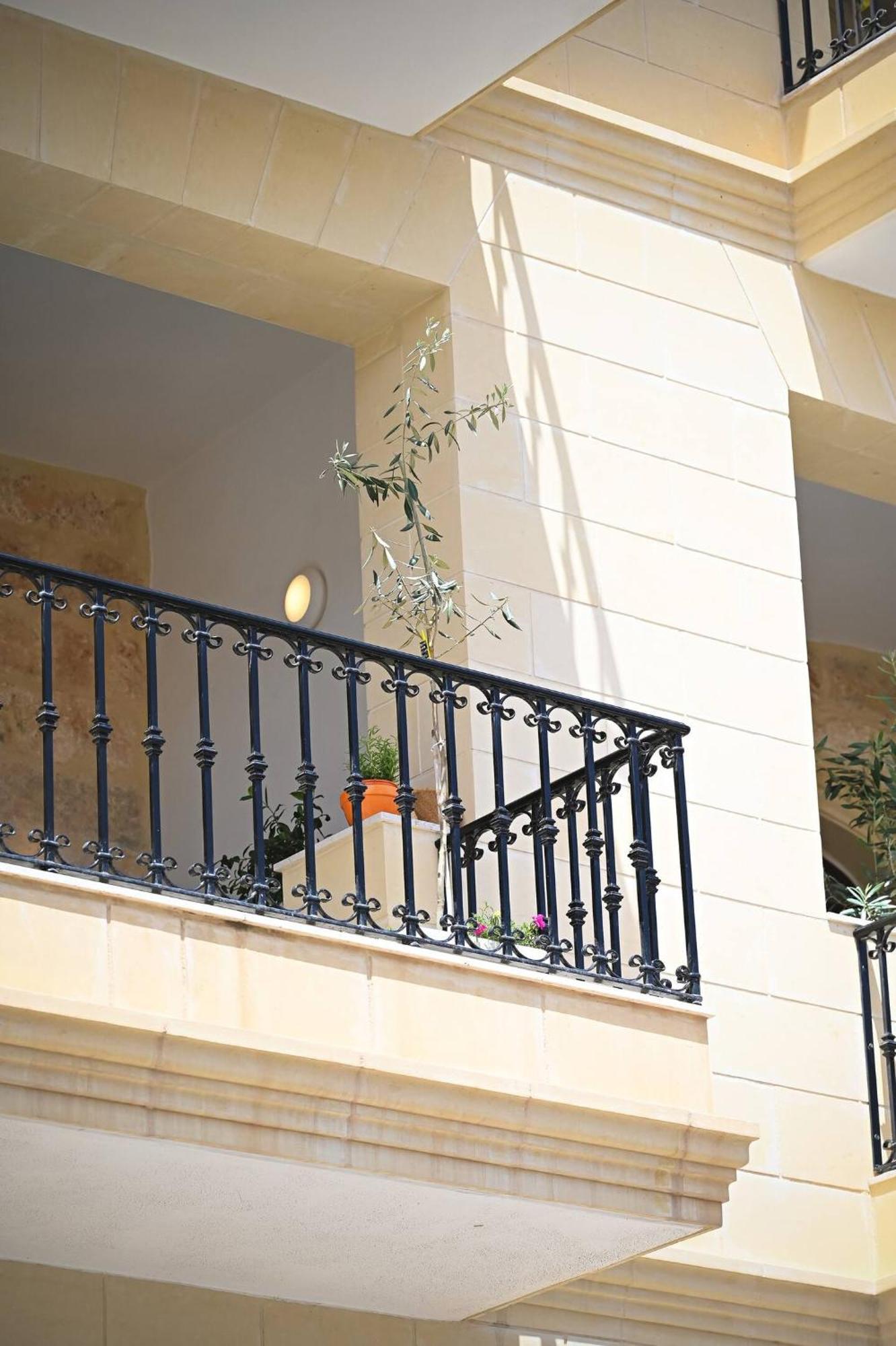 Fl 2 Ta'Lonza Luxury With Hot Tub By Homely Mellieħa Екстериор снимка